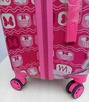 Dečji kofer na točkiće – Minnie Mouse motiv - Dimenzije: kabinski na lalafo.rs Dečji kofer na točkiće – Minnie Mouse motiv - Dimenzije: kabinski