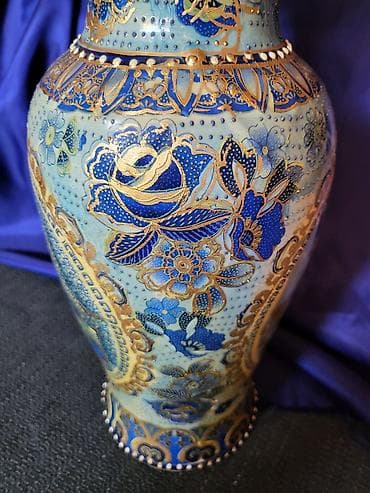 Other: Porcelanska kineska vaza iz 70ih. Kineska vaza rucno,reljefno at lalafo.rs — 5 Other: Porcelanska kineska vaza iz 70ih. Kineska vaza rucno,reljefno — 5