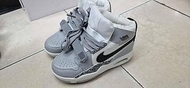 Dečije jordan duboke od 31 do 36 za samo 3100 din
pb na lalafo.rs — 4 Dečije jordan duboke od 31 do 36 za samo 3100 din
pb — 4