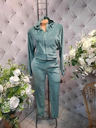 Velicine M/L,XL/XXLŽenski komplet trenerke sa kapuljačom – meki velur na lalafo.rs — 7 Velicine M/L,XL/XXLŽenski komplet trenerke sa kapuljačom – meki velur — 7