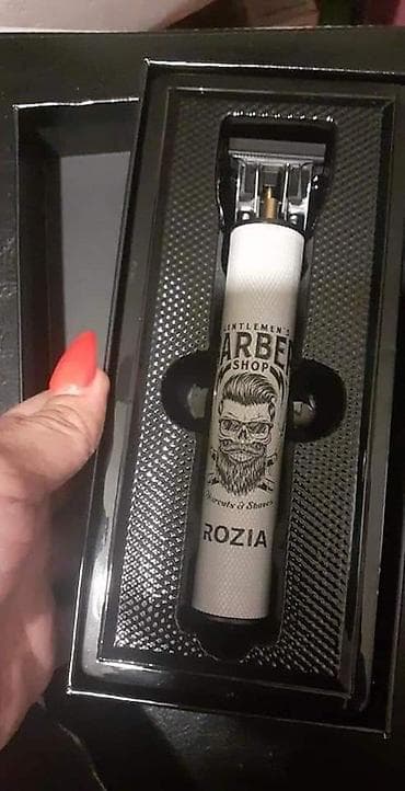 Ekskluzivni trimer za šišanje, stilizovanje i crtanje kose i brade na lalafo.rs — 2 Ekskluzivni trimer za šišanje, stilizovanje i crtanje kose i brade — 2