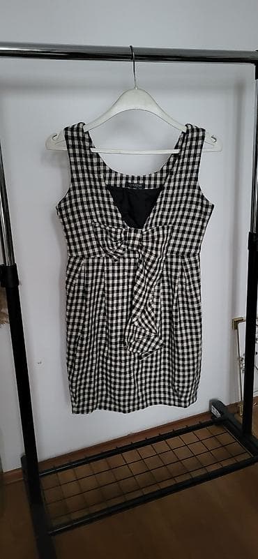👗 Haljina – nova Sa srebrnim detaljima, prelepo stoji Može se na lalafo.rs — 1 👗 Haljina – nova Sa srebrnim detaljima, prelepo stoji Može se — 1