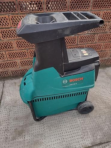 Pneumatski alati i kompresori: Sečka za grane BOSCH donešena iz Nemačke model BOSCH AXT 25 D Sistem na lalafo.rs — 1 Pneumatski alati i kompresori: Sečka za grane BOSCH donešena iz Nemačke model BOSCH AXT 25 D Sistem — 1