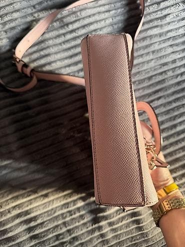 Original Guess torbica. Svetlo roza at lalafo.rs — 5 Original Guess torbica. Svetlo roza — 5