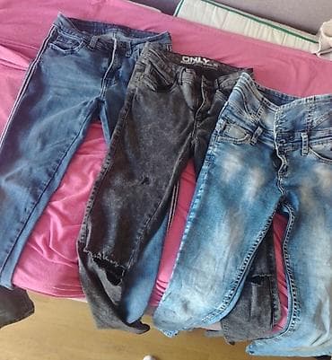 pantalone butiku ali: 3 pari farmerica, XS velicina na lalafo.rs — 1 pantalone butiku ali: 3 pari farmerica, XS velicina — 1