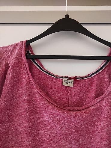 Time Out majica vel M. Siri model at lalafo.rs — 3 Time Out majica vel M. Siri model — 3