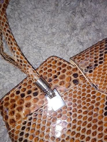 Ženska torba sa efektom zmijske kože - Materijal: sjajna na lalafo.rs — 7 Ženska torba sa efektom zmijske kože - Materijal: sjajna — 7