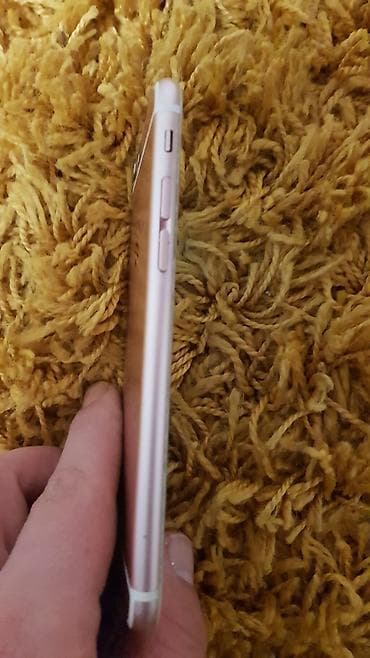 Apple iPhone 6s – - Boja: rose gold - Ekran: Retina - Prednja na lalafo.rs — 3 Apple iPhone 6s – - Boja: rose gold - Ekran: Retina - Prednja — 3