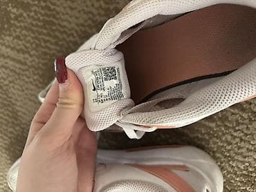 Nike patike za svakodnevno nošenje/trčanje - Model sa debelim na lalafo.rs — 5 Nike patike za svakodnevno nošenje/trčanje - Model sa debelim — 5