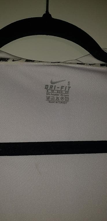 Trenerka bela likra kvalitetna sa prstima na rukavu.Ima kapuljacu i na lalafo.rs — 7 Trenerka bela likra kvalitetna sa prstima na rukavu.Ima kapuljacu i — 7