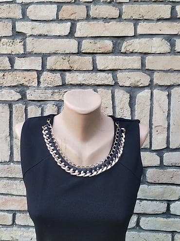 Elegantna crna haljina – veličina S, kao nova. - Kroj: pripijena at lalafo.rs — 4 Elegantna crna haljina – veličina S, kao nova. - Kroj: pripijena — 4