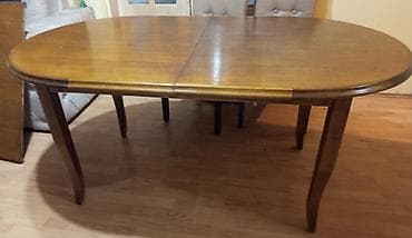 Veliki trpezarijski sto puno drvo.Nema ostecenja. - Oblik: ovalni sa na lalafo.rs Veliki trpezarijski sto puno drvo.Nema ostecenja. - Oblik: ovalni sa