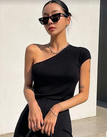 Majica na jedan rukav sa elastinom.Crna,roza,kajsija,neon na lalafo.rs Majica na jedan rukav sa elastinom.Crna,roza,kajsija,neon