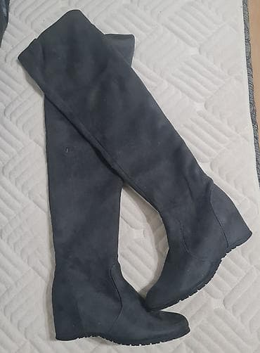 Crne ženske čizme preko kolena (over-the-knee), od mekog materijala na lalafo.rs — 1 Crne ženske čizme preko kolena (over-the-knee), od mekog materijala — 1