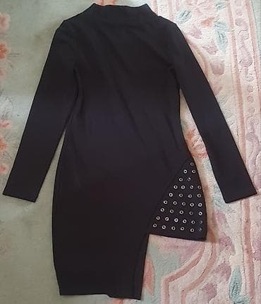 Neobična asimetrična fazonska crna haljina. Gore polurolka, dugih na lalafo.rs — 3 Neobična asimetrična fazonska crna haljina. Gore polurolka, dugih — 3