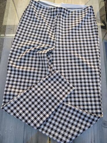 Pantalone: L, Normalan struk, Ravne nogavice na lalafo.rs Pantalone: L, Normalan struk, Ravne nogavice