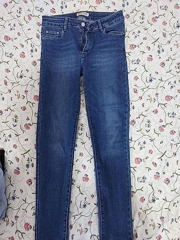 Ženske farmerke, veličina l na lalafo.rs — 1 Ženske farmerke, veličina l — 1