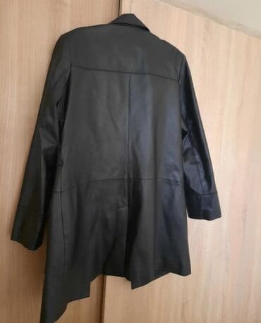 M, Upotrebljenо, Sa postavom, Jednobojni, bоја - Crna na lalafo.rs M, Upotrebljenо, Sa postavom, Jednobojni, bоја - Crna