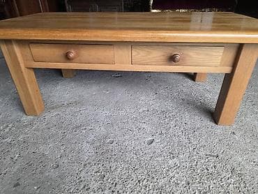 Stilski klub stolovi: Drveni klubski sto sa fiokama - Materijal: masivno drvo (svetli na lalafo.rs — 4 Stilski klub stolovi: Drveni klubski sto sa fiokama - Materijal: masivno drvo (svetli — 4