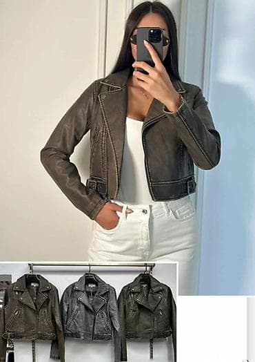 Ženska kratka biker jakna sa asimetričnim rajsferšlusom. Model do na lalafo.rs Ženska kratka biker jakna sa asimetričnim rajsferšlusom. Model do