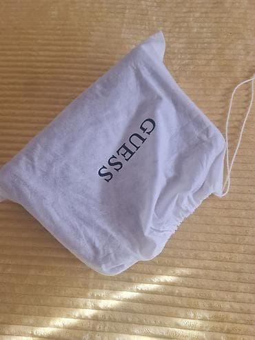 Guess kao nova zimska torba. original. bez ostecenja na lalafo.rs — 5 Guess kao nova zimska torba. original. bez ostecenja — 5