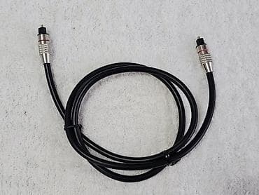 Optički audio kabl (TOSLINK) - Namena: prenos digitalnog optičkog na lalafo.rs Optički audio kabl (TOSLINK) - Namena: prenos digitalnog optičkog