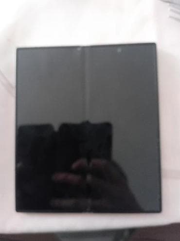 Samsung Galaxy Fold 5G na lalafo.rs Samsung Galaxy Fold 5G