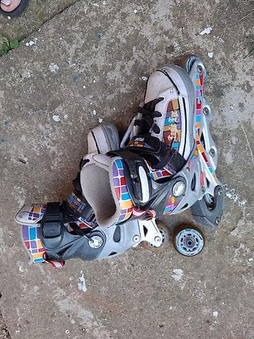 Roleri za devojčice polovni velicina produzavaju se od 32 do 35 ispao na lalafo.rs — 3 Roleri za devojčice polovni velicina produzavaju se od 32 do 35 ispao — 3