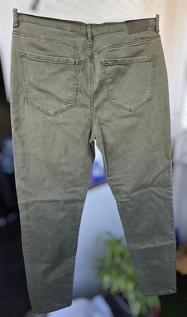Maslinasto zelene pantalone (džins izgled) - Model: klasičan kroj sa na lalafo.rs — 2 Maslinasto zelene pantalone (džins izgled) - Model: klasičan kroj sa — 2