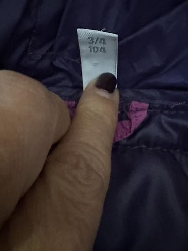 Dečija jakna sa kapuljačom, veličina 3/4 (104 cm). - Boja na lalafo.rs — 2 Dečija jakna sa kapuljačom, veličina 3/4 (104 cm). - Boja — 2