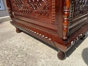 Antique Dressers: Stilski sanduk / komoda za posteljinu - MOGUĆ PREVOZ U dobrom stanju at lalafo.rs — 10 Antique Dressers: Stilski sanduk / komoda za posteljinu - MOGUĆ PREVOZ U dobrom stanju — 10