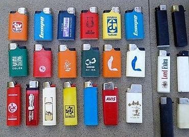 33 upaljača iz 0-ih. Kolekcija od 33 upaljača iz sedamdesetih/ at lalafo.rs — 1 33 upaljača iz 0-ih. Kolekcija od 33 upaljača iz sedamdesetih/ — 1