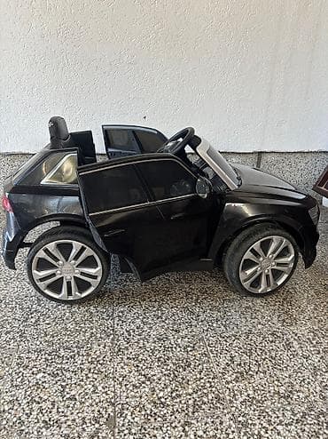 AudiQ8 ispravan,sa tragovima koriscenja,ima pesme i price na lalafo.rs — 2 AudiQ8 ispravan,sa tragovima koriscenja,ima pesme i price — 2