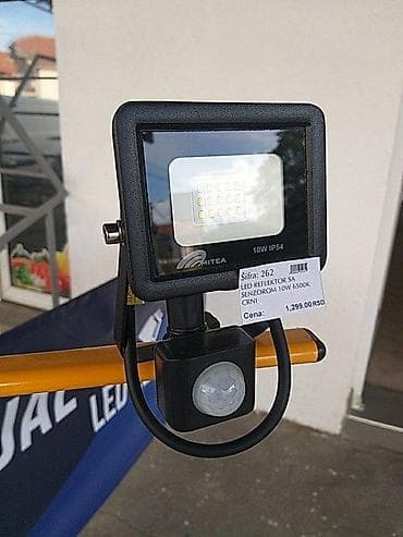 LED REFLEKTOR SA SENZOROM POKRETA (10W) Opis: Novi LED reflektor sa na lalafo.rs LED REFLEKTOR SA SENZOROM POKRETA (10W) Opis: Novi LED reflektor sa
