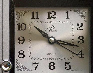 Feilishi digitalni i analogni prikaz stoni sat. Perfektan stoni sat at lalafo.rs — 2 Feilishi digitalni i analogni prikaz stoni sat. Perfektan stoni sat — 2