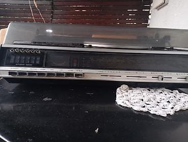 Naprodaju u ispravnom stanju radi ploca upitanju je studiski gramofon na lalafo.rs — 2 Naprodaju u ispravnom stanju radi ploca upitanju je studiski gramofon — 2