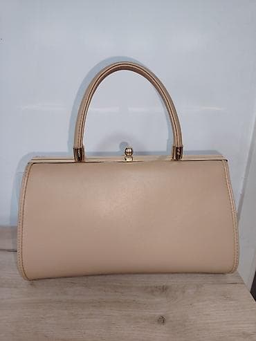 Elegantna bež ženska torba sa ručkom - Materijal: veštačka koža u bež na lalafo.rs — 2 Elegantna bež ženska torba sa ručkom - Materijal: veštačka koža u bež — 2