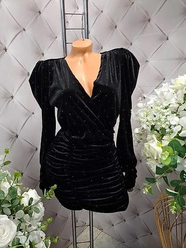 Elegantna ženska mini haljina od baršuna sa sjajnim mikro-cirkonima na lalafo.rs — 2 Elegantna ženska mini haljina od baršuna sa sjajnim mikro-cirkonima — 2