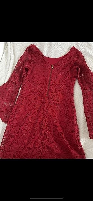 Elegantna bordo čipkana haljina - Kroj: pripijena silueta, dužina na lalafo.rs — 2 Elegantna bordo čipkana haljina - Kroj: pripijena silueta, dužina — 2