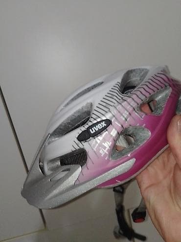 Oprema za bicikliste: Uvex biciklistička kaciga vel obim 52-57 - Brend/model: Uvex (logo na na lalafo.rs — 3 Oprema za bicikliste: Uvex biciklistička kaciga vel obim 52-57 - Brend/model: Uvex (logo na — 3