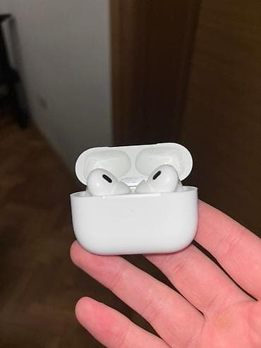 Apple AirPods Pro (bežične slušalice sa kutijom za punjenje) - Model at lalafo.rs — 4 Apple AirPods Pro (bežične slušalice sa kutijom za punjenje) - Model — 4