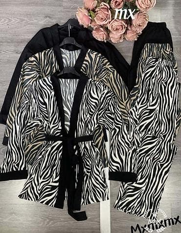 Overalls: Kompleti
Cena 2600
Uni vel.
V20 at lalafo.rs — 4 Overalls: Kompleti
Cena 2600
Uni vel.
V20 — 4