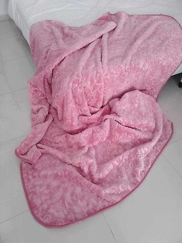 Blankets and Bedspreads: Mekane dekorativne ćebadi – flis/mikrofiberne gs - Materijal: nežni at lalafo.rs — 2 Blankets and Bedspreads: Mekane dekorativne ćebadi – flis/mikrofiberne gs - Materijal: nežni — 2