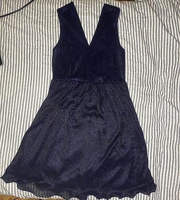 Crno plava svecana haljina Velicina S Nenosena Slanje postexpresom na lalafo.rs — 3 Crno plava svecana haljina Velicina S Nenosena Slanje postexpresom — 3