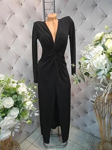 Elegantna večernja haljina sa šljokičastim efektom - Kroj: uska na lalafo.rs Elegantna večernja haljina sa šljokičastim efektom - Kroj: uska