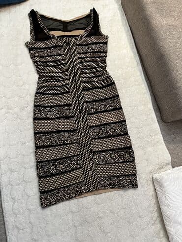 L, bоја - Bež, Koktel, klub, Na bretele na lalafo.rs L, bоја - Bež, Koktel, klub, Na bretele