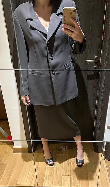Komplet - duga suknja i oversize sako, tamno sive boje, domaće na lalafo.rs Komplet - duga suknja i oversize sako, tamno sive boje, domaće