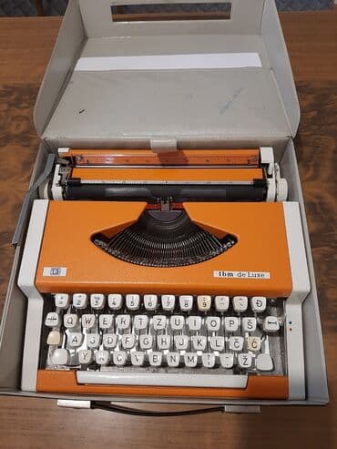 Antique devices: Mehanicka pisaca masina sa koferom.U ispravnom stamju at lalafo.rs — 1 Antique devices: Mehanicka pisaca masina sa koferom.U ispravnom stamju — 1