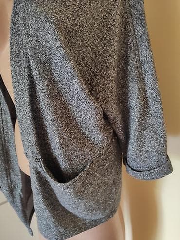 Kardigan H&M veličina M, ali je veci. Poluobim grudi 66 na lalafo.rs — 4 Kardigan H&M veličina M, ali je veci. Poluobim grudi 66 — 4
