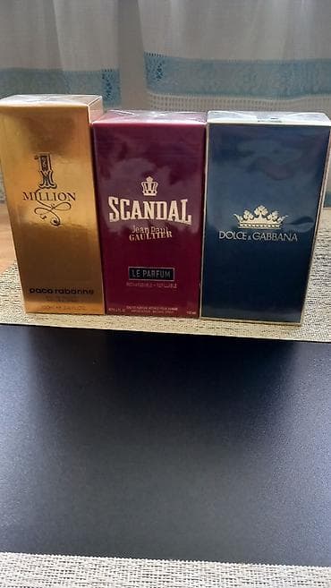 Prolecno snizenje,muski i zenski parfemi
Originali na lalafo.rs Prolecno snizenje,muski i zenski parfemi
Originali